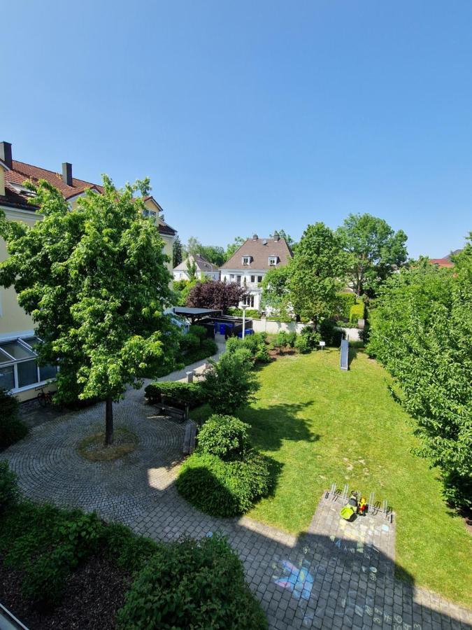 C4S Come4Stay Altoetting - 3-Zi Whg I Zentrale Lage I Parkplatz I Balkon I Wifi I Smarttv I 1 Kingsize, 1 Queensize Bett I Office Arbeitsplatz I Wohnbereich Mit Couch Und Essbereich I Voll Ausgestattete Kueche I Nespresso Exterior photo