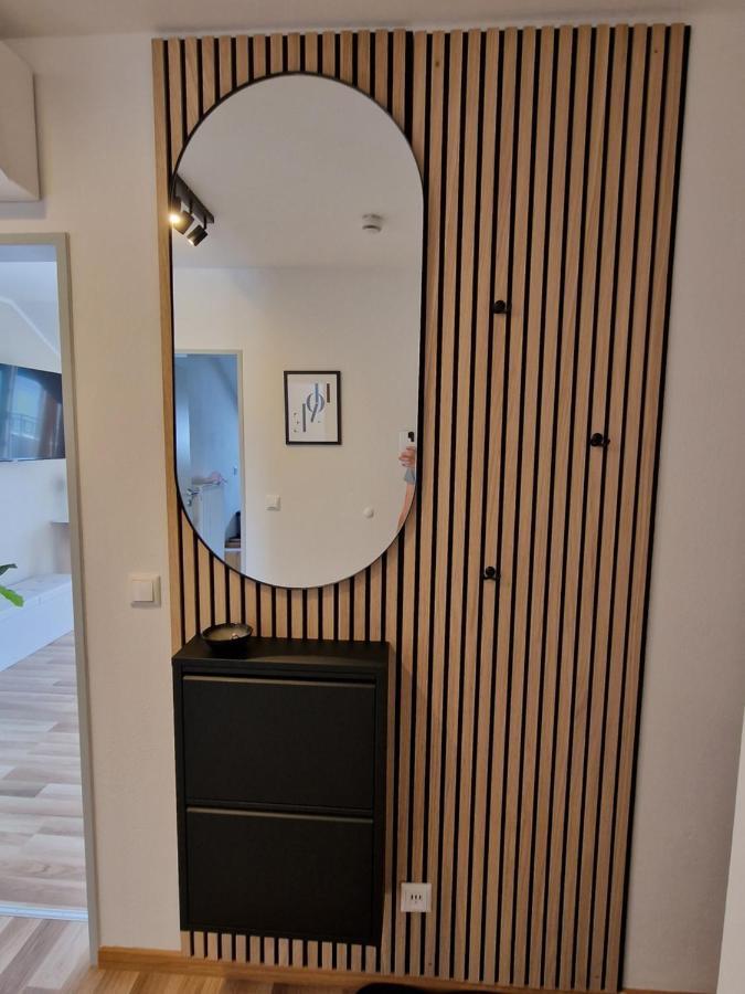 C4S Come4Stay Altoetting - 3-Zi Whg I Zentrale Lage I Parkplatz I Balkon I Wifi I Smarttv I 1 Kingsize, 1 Queensize Bett I Office Arbeitsplatz I Wohnbereich Mit Couch Und Essbereich I Voll Ausgestattete Kueche I Nespresso Exterior photo